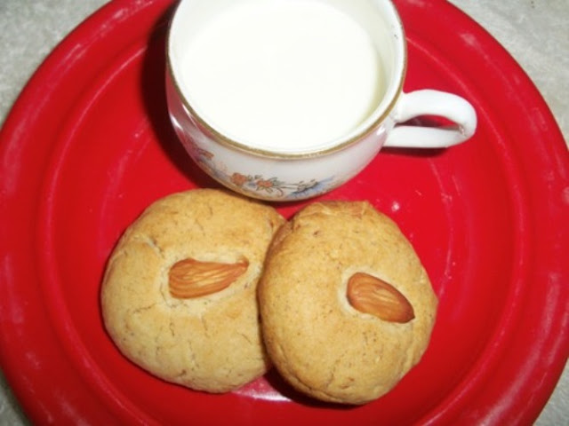 milk cookie topping milk cookie topping