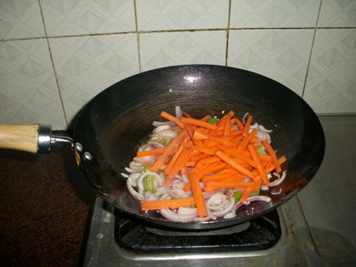 Chapati Noodles   Chapati Noodles Recipe - 85