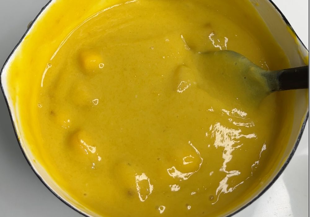 mango pudding mixture is ready
