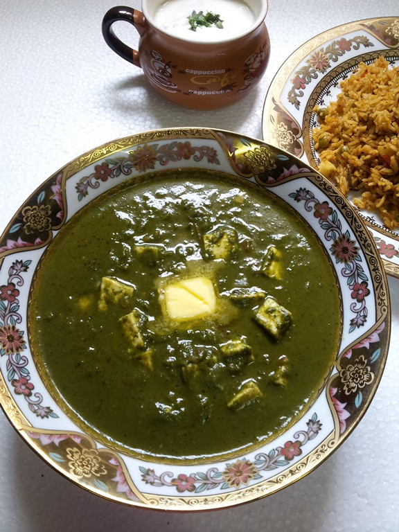Palak Paneer / Indian Cottage Cheese Cooked in a Creamy Spinach Sauce Yummy Tummy