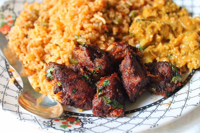 Schezwan chicken served with fried rice
