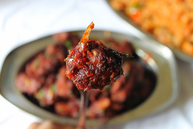 schezwan chicken piece