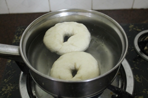 Best Ever Homemade Bagels Recipe - 4