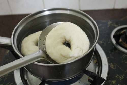 Best Ever Homemade Bagels Recipe - 39