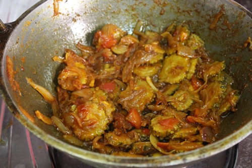 Bitter Gourd Masala Recipe   Pavakkai Masala Recipe - 12