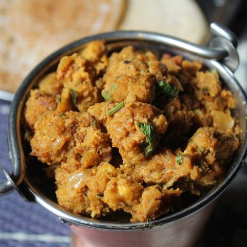Vada Curry | Vada Curry Recipe