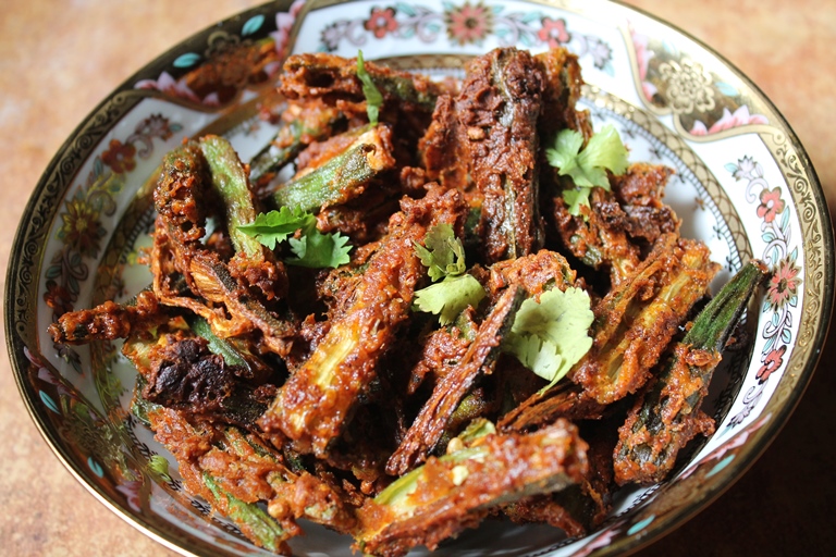 Kurkuri Bhindi Recipe / Vendakkai Fry Recipe / Crispy Lady Finger Fry Recipe - Yummy Tummy