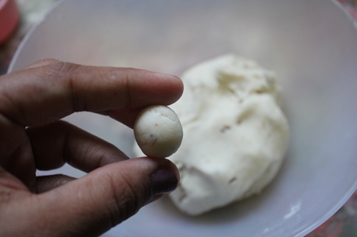 shape seedai into smooth balls
