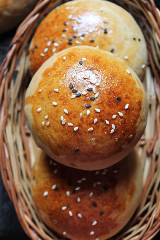 Whole Wheat Dinner Rolls Recipe  with   without eggs  - 83