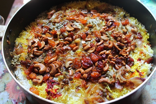 chicken dum biryani cooked in dum