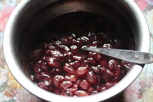 cooked grapes for Arabian Pulpy Grape Juice