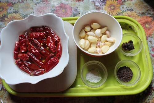 chilli garlic chutney ingredients