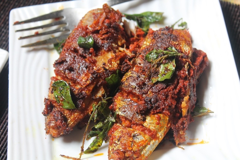 Spicy Masala Fish Fry Recipe - Yummy Tummy Aarthi