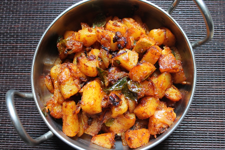 Urulai Kizhangu Roast Recipe – Spicy Potato Roast Recipe