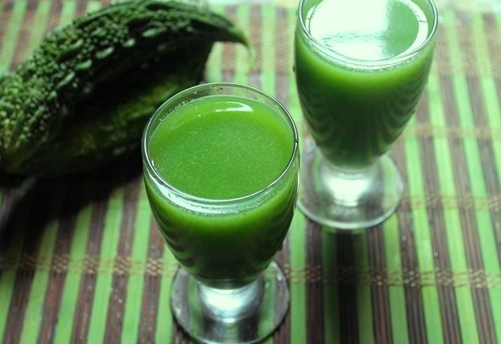 Bitter Gourd Juice Recipe / Bitter Melon (Karela) Juice Recipe - Diabetic Juice Recipes - Yummy Tummy