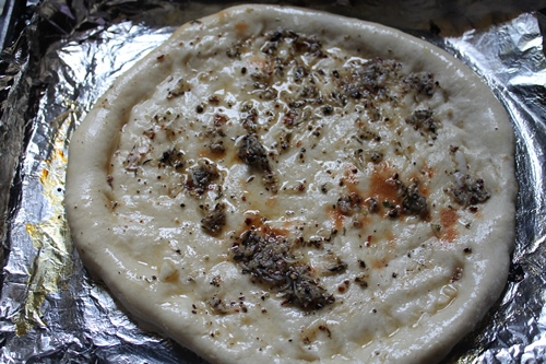 White Garlic Pizza Recipe   White Pizza Recipe - 45