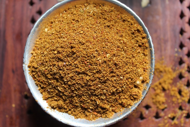 Fish Masala Powder Recipe / Meen Masala Powder Recipe - Yummy Tummy