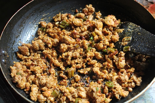 cook chicken mince till cooked
