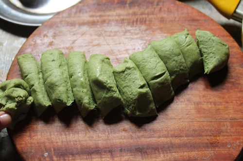 Palak Paratha Recipe   Spinach Chapati Recipe - 7