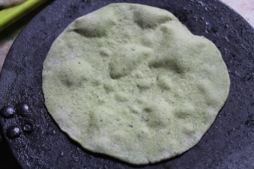 Palak Paratha Recipe   Spinach Chapati Recipe - 19