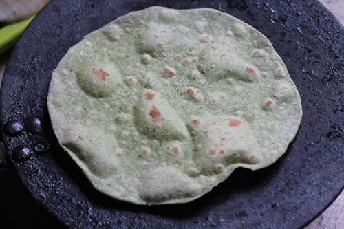 Palak Paratha Recipe   Spinach Chapati Recipe - 20