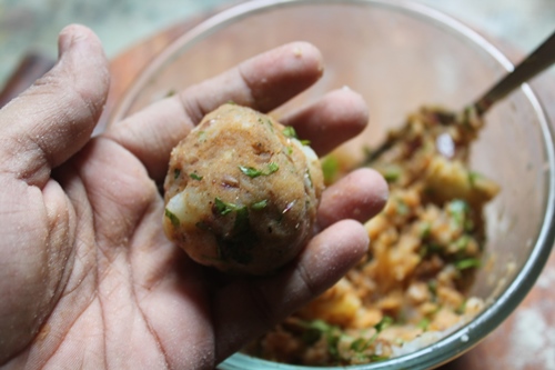 Stuffed Aloo Bhatura Recipe - 33