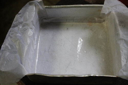 line baking pan with parchment paper