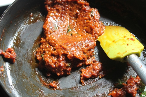 tomato chutney in pan