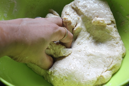 Whole Wheat Dinner Rolls Recipe  with   without eggs  - 4