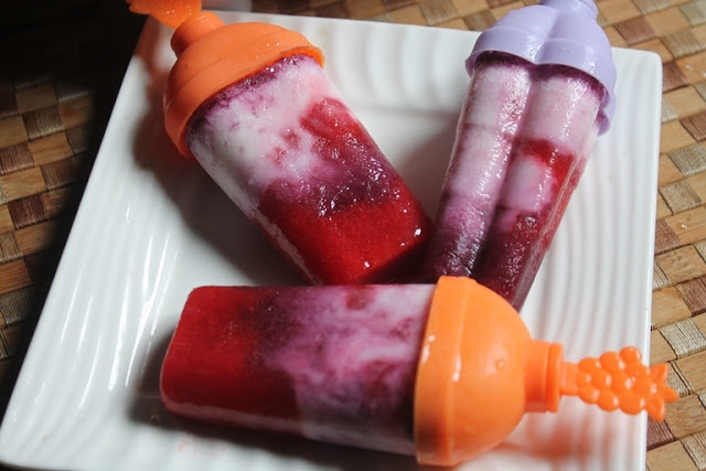 Layered Fresh Fruit Popsicles Recipe - 99
