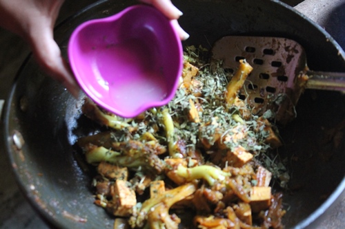 Broccoli Tofu Sabzi Recipe - Yummy Tummy