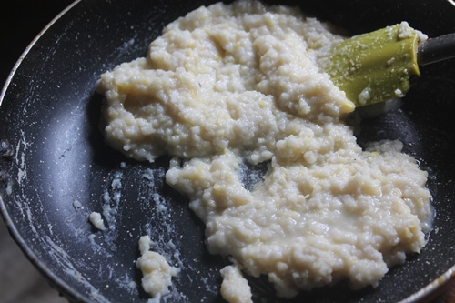 Aval Kara Pongal Recipe   Spicy Poha Pongal Recipe - 51