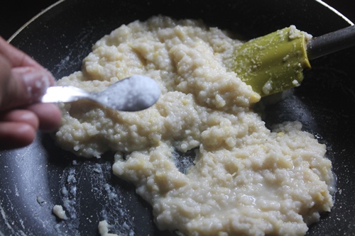 Aval Kara Pongal Recipe   Spicy Poha Pongal Recipe - 38