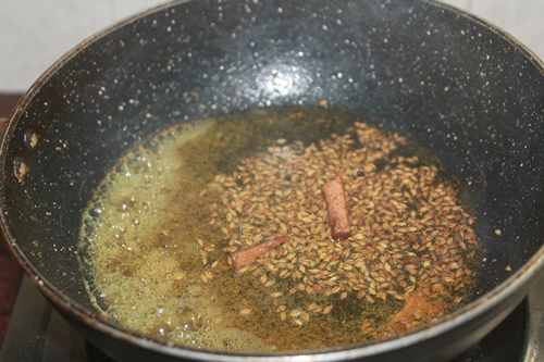 add more oil in the same kadai. Add whole spices cumin and cinnamon