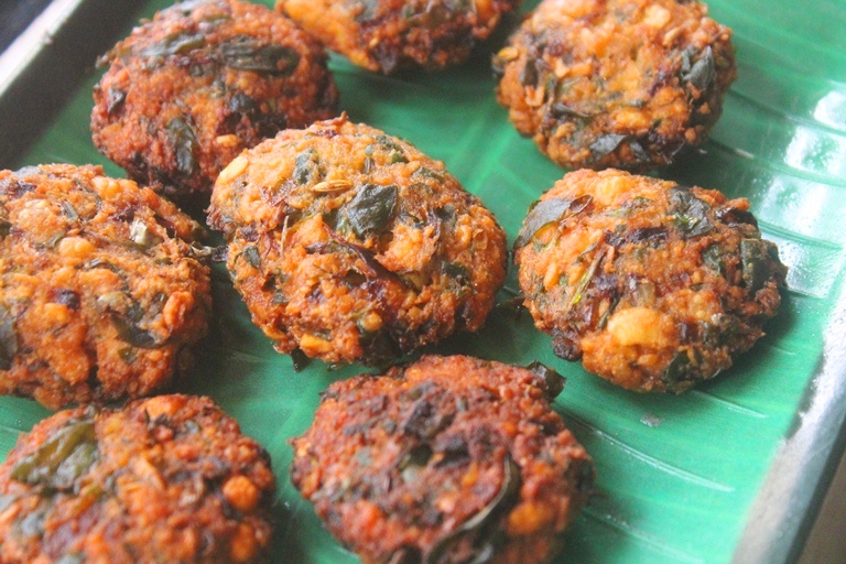 Keerai Vadai Recipe   Spinach Paruppu Vada   Parippu Vadai Recipe - 27