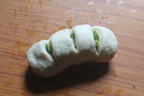 Scallion Rolls Recipe   Spring Onion Buns Recipe   Easy Dinner Rolls - 16