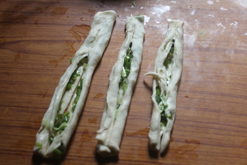 Scallion Rolls Recipe   Spring Onion Buns Recipe   Easy Dinner Rolls - 26