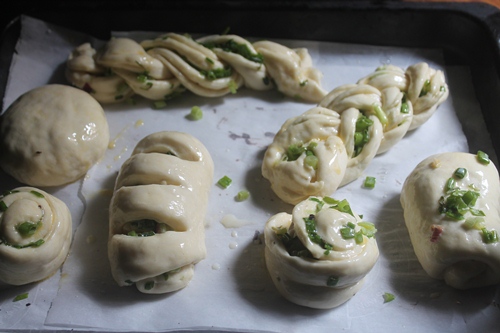 Scallion Rolls Recipe   Spring Onion Buns Recipe   Easy Dinner Rolls - 3