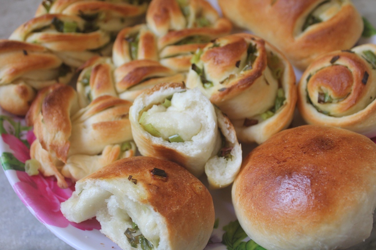 Scallion Rolls Recipe   Spring Onion Buns Recipe   Easy Dinner Rolls - 41