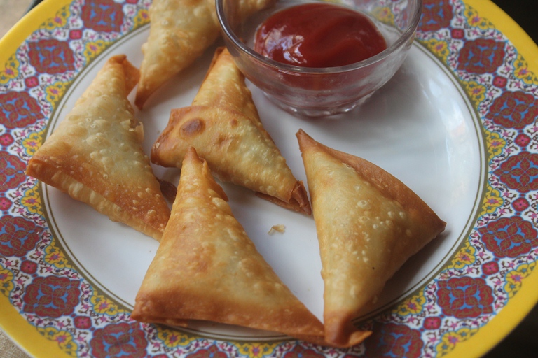 cheese samosa ready to serve