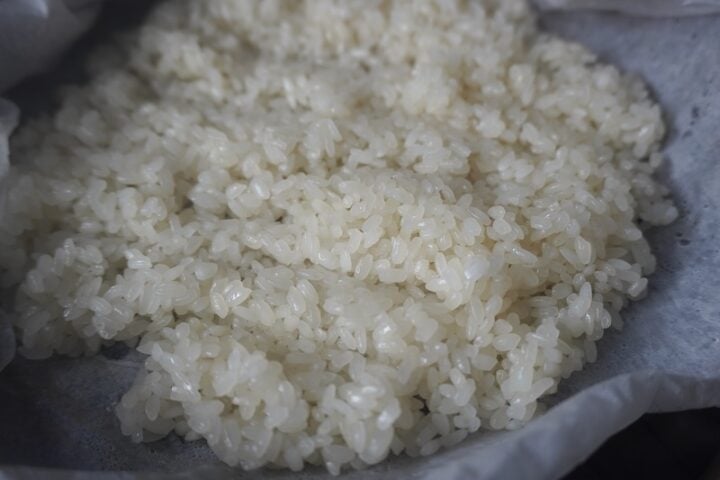 Cook Sticky Rice Texture How to Cook Sticky Rice - Sushi Rice (using a sauce pan)