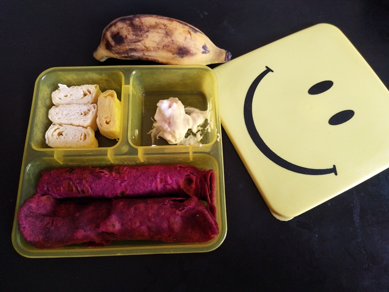 Beetroot Chapati, Rolled Egg Omelette Kids Lunch Box 9