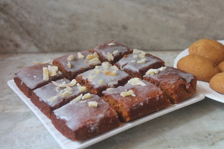 Ginger & Treacle Spiced Tray Bake