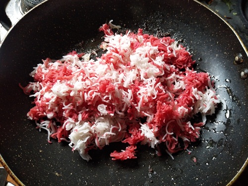 Beetroot Idiyappam Recipe - 19