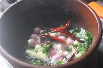 Fish Puli Kuzhambu Recipe - Meen Pulikulambu Recipe