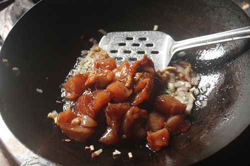add chicken and mix well