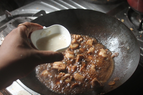 add cornstarch slurry