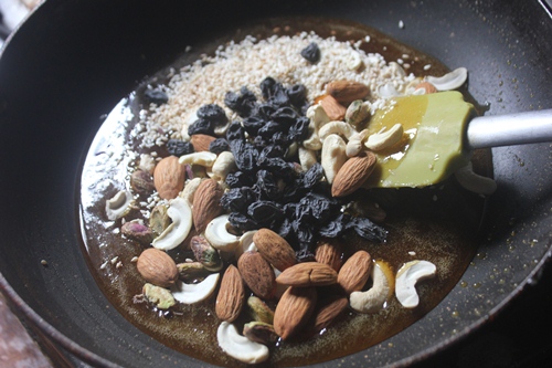 Dry Fruits Brittle Recipe   Dry Fruits Chikki Recipe   Edible Gift Ideas - 73