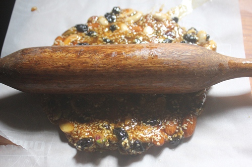 Dry Fruits Brittle Recipe   Dry Fruits Chikki Recipe   Edible Gift Ideas - 6