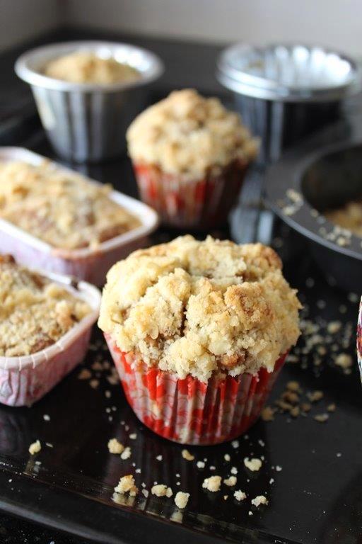 Apple crumble muffins